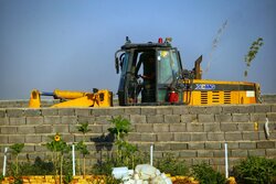 ۸۷ مورد ساخت و ساز غیرمجاز در اراضی کشاورزی حمیدآباد ری تخریب شد