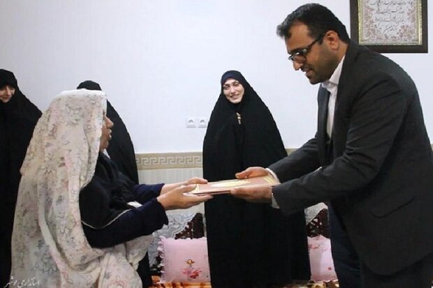 لزوم رفع مشکلات و دغدغه‌های خانواده‌های شهدای استان بوشهر