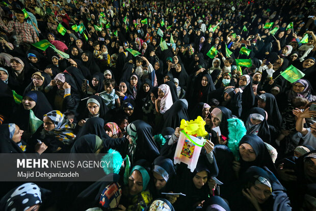 جشن «بچه های بابا حیدر» در <a href='https://sayeb.ir/tag/%db%8c%d8%b2%d8%af'></div>یزد</a>