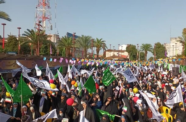 اسلامي،دختر،صدرزاده،حداديان،پلاكاردهاي