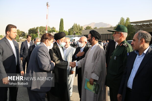 مراسم استقبال از رئیس جمهور در کرمانشاه