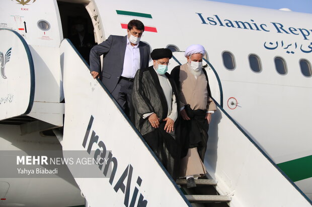 Raeisi visits Kermanshah province
