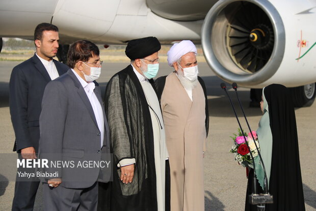 مراسم استقبال از رئیس جمهور در کرمانشاه