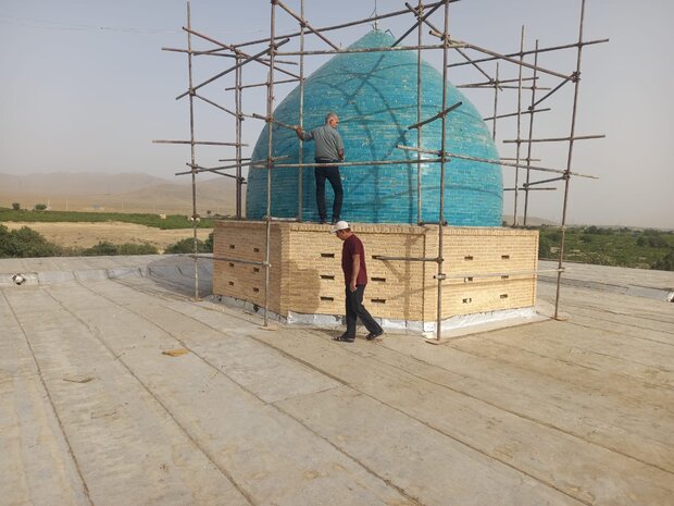 آغاز مرمت گنبد امامزاده ابوالحسن و آمنه خاتون دیز آباد آغاز مرمت گنبد امامزاده ابوالحسن و آمنه خاتون دیز آباد