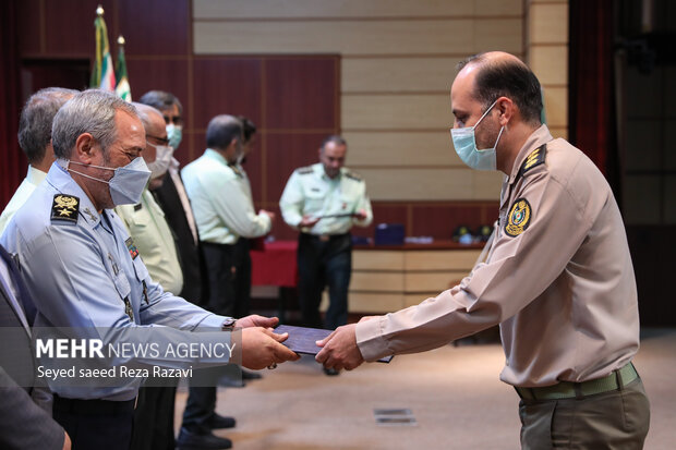 اولین جشنواره سرباز ماهر؛ اشتغال و کارآفرینی صبح امروز پنج شنبه ۲۳ تیر ۱۴۰۱ با حضور امیر سرتیپ عزیز نصیرزاده جانشین رئیس ستادکل نیروهای مسلح. سردار قاسم رضایی جانشین فرمانده کل انتظامی در محل فراجا برگزار شد