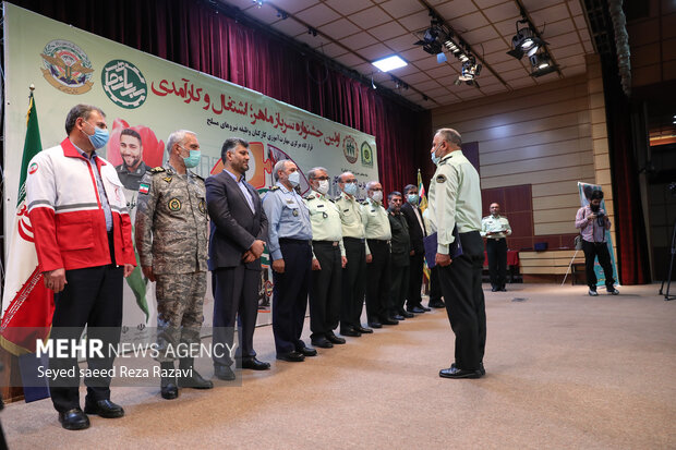 اولین جشنواره سرباز ماهر؛ اشتغال و کارآفرینی صبح امروز پنج شنبه ۲۳ تیر ۱۴۰۱ با حضور امیر سرتیپ عزیز نصیرزاده جانشین رئیس ستادکل نیروهای مسلح. سردار قاسم رضایی جانشین فرمانده کل انتظامی در محل فراجا برگزار شد