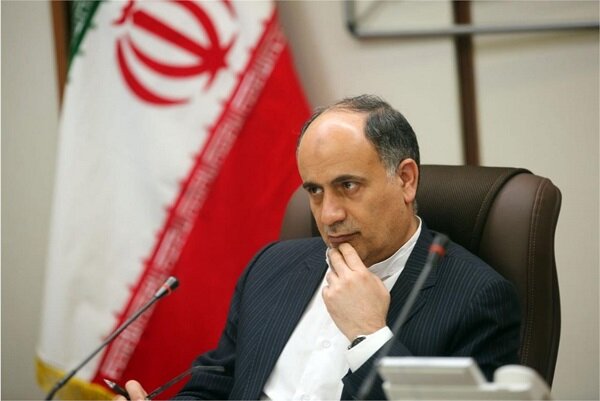وزارت ارشاد در معرفی شایسته مفاخر ایرانی اهتمام دارد