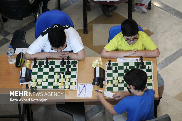 مسابقات شطرنج «جام کارون» در اهواز آغاز شد