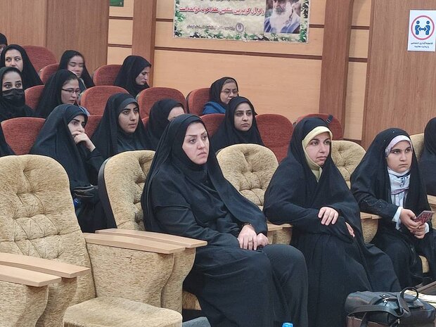 زینت عفیفانه ضامن پیشرفت جامعه اسلامی است