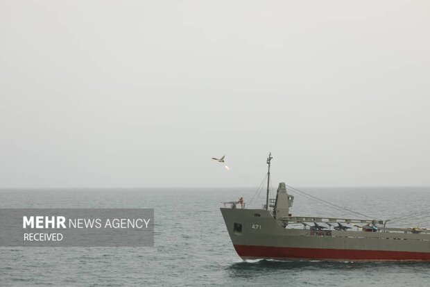 Iran Army unveils 1st naval division of UAV carriers