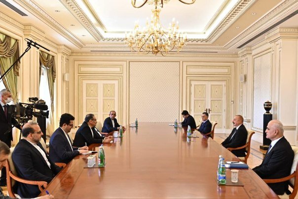 دعوت رئیسی به باکو/ علی اف: روابط آذربایجان و ایران با جدیت درحال پیشرفت است