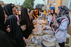 جشنواره صنایع دستی و غذاهای بومی