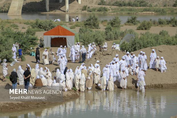 مراسم تعمید بمناسبت دهوا ربا(عید بزرگ)