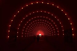 بزرگترین تونل نقش و نور کشور در بوستان نهج‌البلاغه افتتاح شد