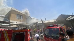 آتش سوزی ساختمان ۳ طبقه در اصفهان ۱۰ مصدوم داشت