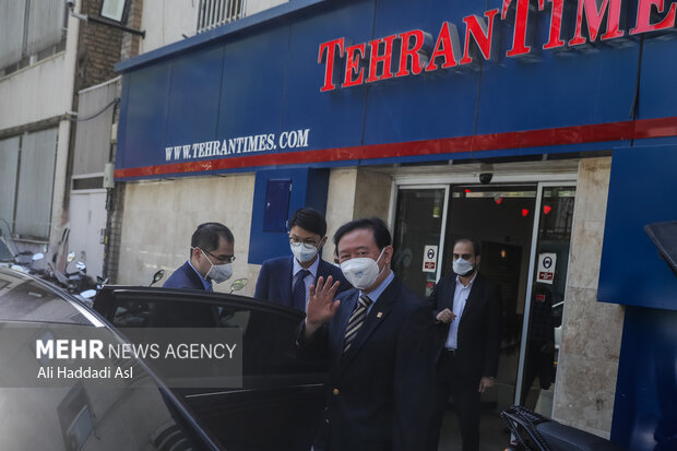 چانگ هوا سفیر کشور چین در ایران در خبرگزاری مهر حضور دارد