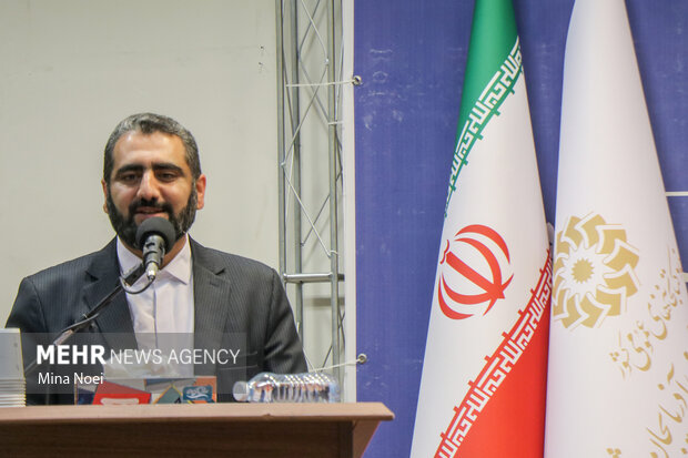 مراسم تکریم و معارفه مدیرکل کتابخانه های عمومی استان آذربایجان شرقی