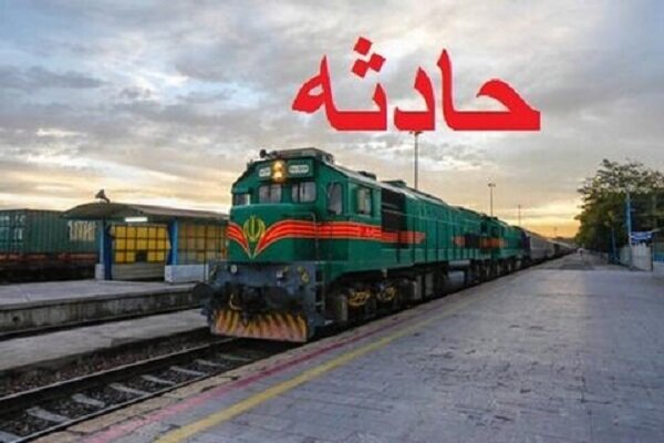 خروج ۱۲ واگن باری از ریل؛ خط آهن شمال-جنوب مسدود شد خروج ۱۲ واگن باری از ریل؛ خط آهن شمال-جنوب مسدود شد