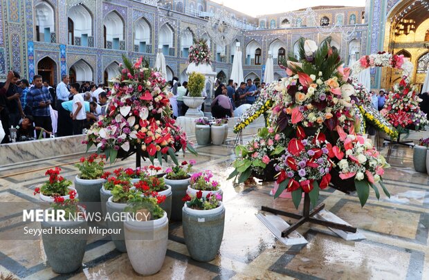 عید سعید غدیر کے موقع پر حرم امام رضا(ع) کا روحانی سماں
