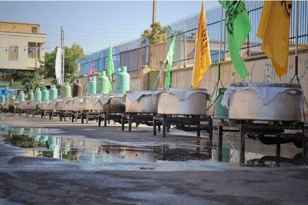 ۴۰ هزار پرس غذای گرم در استان سمنان توزیع شد/ پویش احسان غدیر