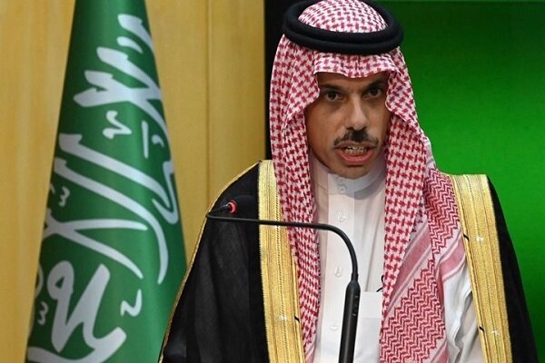 وزیر خارجه عربستان: به برقراری روابط مثبت با تهران اهتمام داریم