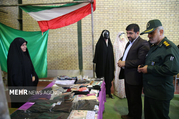 ۴ نمایشگاه با موضوع عفاف و حجاب در تنگستان برگزار شد