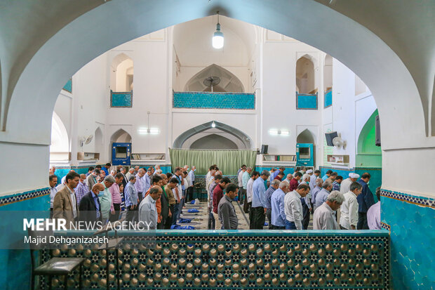 اقامه نماز عید غدیر خم در یزد