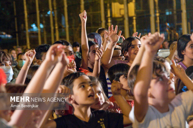 Iranians celebrate Eid al-Ghadir across country
