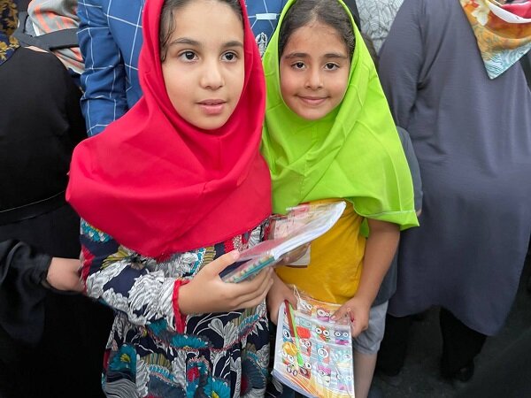 کودکان حاضران اصلی مهمونی 10 کیلومتری غدیر بودند 9