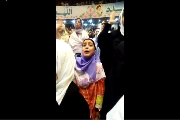 گریه های دختر پاکستانی با سرود سلام فرمانده+ فیلم گریه های دختر پاکستانی با سرود سلام فرمانده+ فیلم