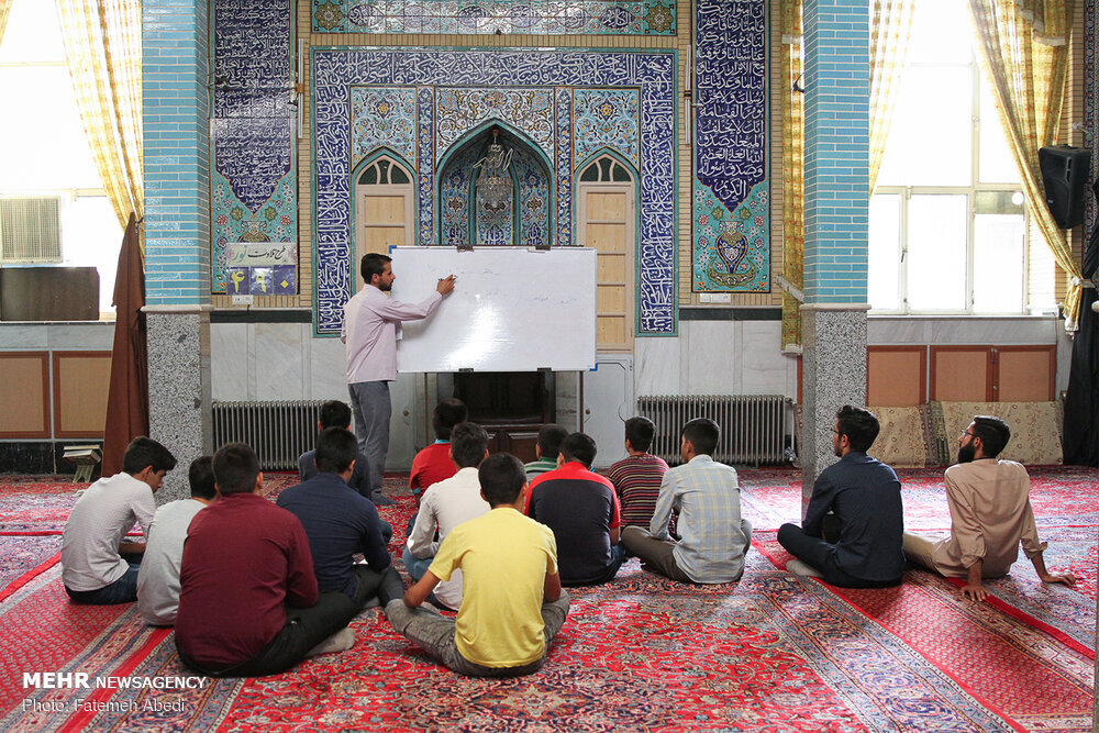 برگزاری کلاس های آموزشی، مهارتی و ورزشی در مساجد کیش