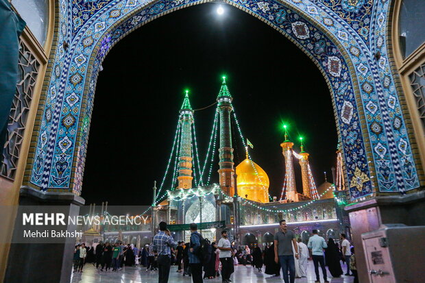 حال و هوای حرم کریمه اهلبیت در شام میلاد کریم اهل بیت(ع)