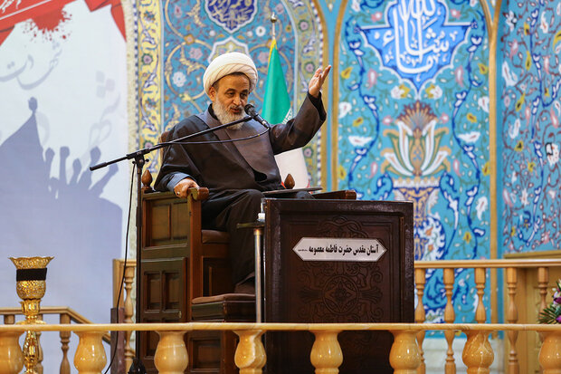 15 خرداد مبدأ حرکت انقلاب اسلامی و الهام گرفته از نهضت عاشورا بود