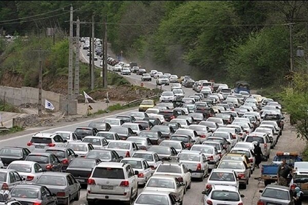 ورود ۷۵ هزار خودرو به مازندران/ترافیک در هراز و کندوان سنگین است