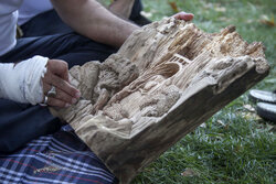 ۳۲ هنرمند در رویداد روز جهانی چوب کرمانشاه حضور دارند
