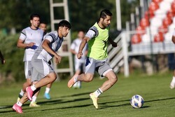 ساپینتو چشم انتظار جذب یک بازیکن