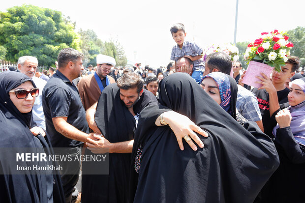 بازگشت اولین گروه حجاج در همدان