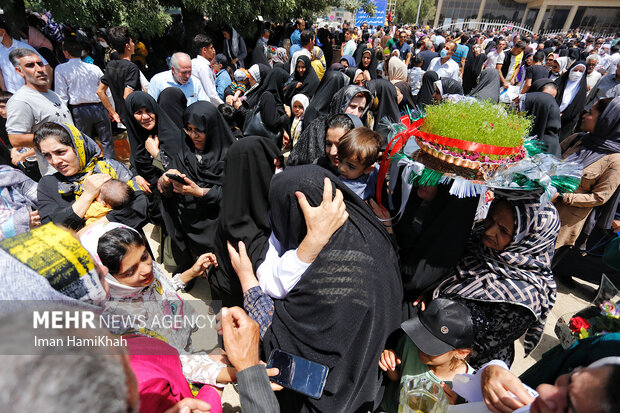 ہمدان میں حجاج بیت اللہ الحرام کی واپسی
