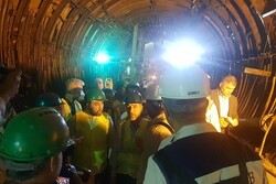 وزیر نیرو از تونل انتقال آب به دریاچه ارومیه بازدید کرد