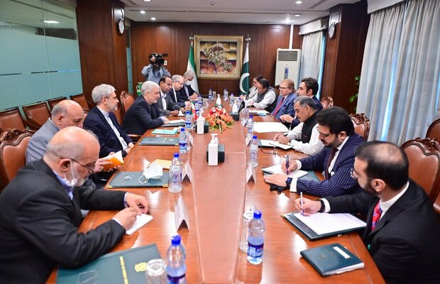 پاکستانی وزیر خارجہ سے ایران کے نمائندہ خصوصی برائے افغانستان کی ملاقات