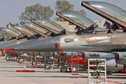 فلج شدن پایگاه‌های نیروی هوایی اسرائیل در جنگ آتی/موشک‌هایی با صدها کیلوگرم مواد منفجره فرود می آیند