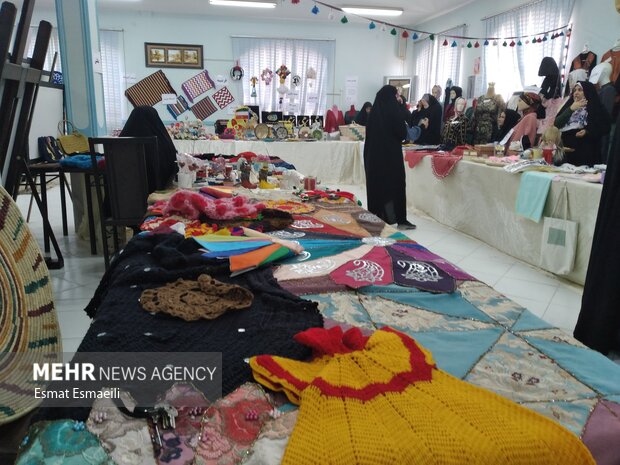 افتتاح نمایشگاه توانمندی‌های بانوان کارآفرین بندرگناوه