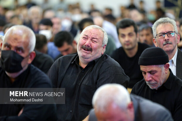 آئین استقبال از محرم و تجلیل از پیرغلامان حسینی در اردبیل