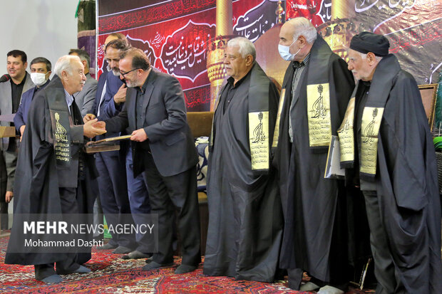 آئین استقبال از محرم و تجلیل از پیرغلامان حسینی در اردبیل
