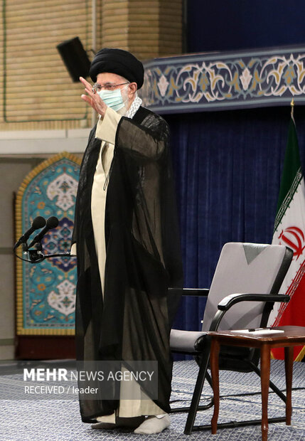 Ayatollah Khamenei meeting with Friday prayer leaders
