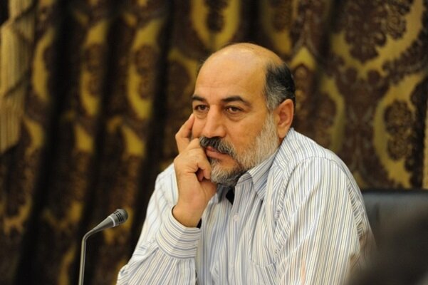 سیاستهای وزیر صمت ناکارآمد است/ حامیان «فاطمیامین» پاسخگو باشند سیاستهای وزیر صمت ناکارآمد است/ حامیان «فاطمیامین» پاسخگو باشند