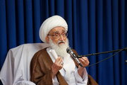 آیت الله نوری همدانی: دغدغه نخست کشور موضوع اقتصاد و معیشت است