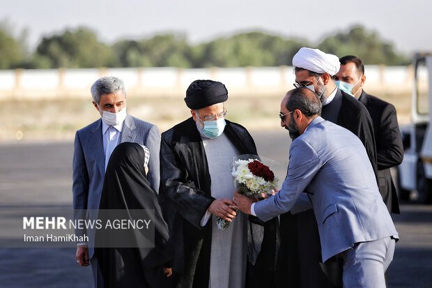 ورود رئیس جمهور به استان همدان