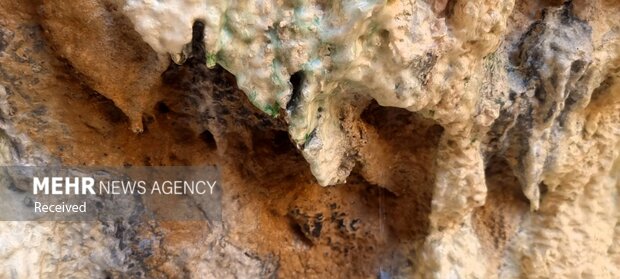 چشمه 7 رنگ شاهرود