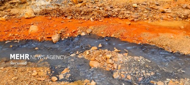 چشمه 7 رنگ شاهرود